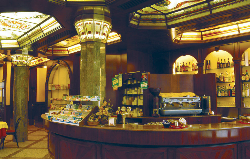 Tole Hotel Falco D'Oro מראה פנימי תמונה